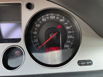 Volkswagen Passat b6 1.9 TDI 77kw - 4