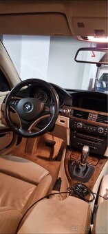 BMW 320i coupe - 4
