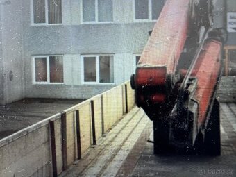Náves s hydr. ruk. a diaľkovým ovládaním rv:2010 - 4