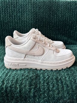 Nike Air Force 1 Luxe - 4