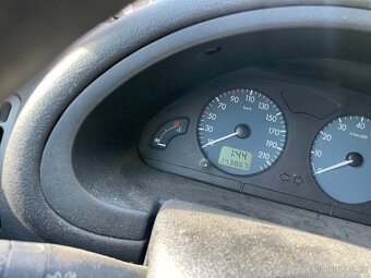 Citroen Saxo - 4