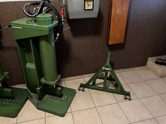 Štípačka do tří bodu za traktor - 4