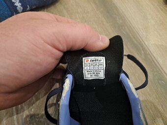 Prodam více paru bot po synovi - 4