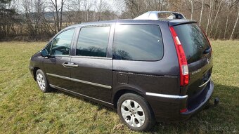 Citroën C8 2,0 100 kw HDI 16V,  7 míst + kola - 4