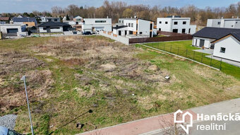Stavební pozemek v Chomoutově u Olomouce – 896 m² - 4