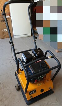 Prodám vibrační desku lumag - 4