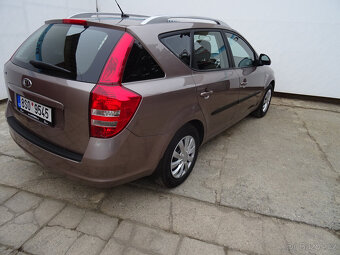Kia Ceed 1.4i,73kW,1majČR,S.kniha,DPH,klima,tažné - 4