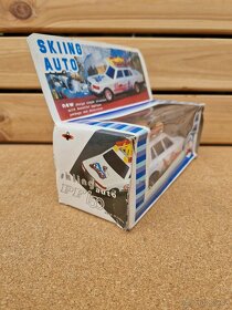 Retro model auta na setrvačník Mercedes SKING AUTO PF 130 (v - 4