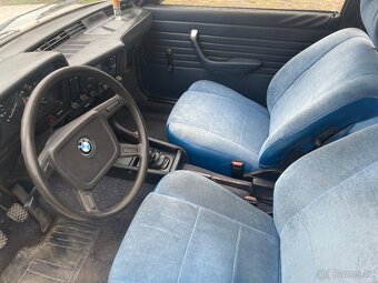 BMW 320 e21 - 4