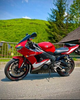 Yamaha YZF-R6 - 4