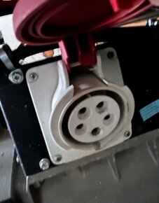 Silná 3 fázová elektrocentrála s motorem honda gx 390 - 4