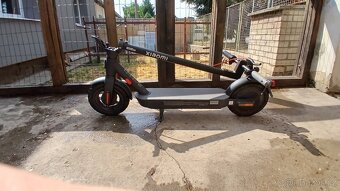 🛴 Xiaomi Electric Scooter Pro 4 Gen 2 – TOP stav - 4