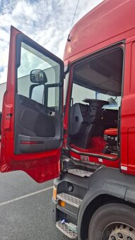 SCANIA - 4