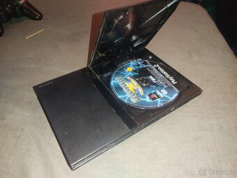 PlayStation 2 - 4