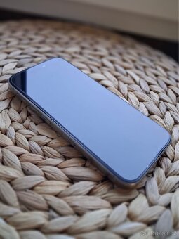 Apple iPhone 15 Pro 128GB, přírodní titan + doplňky - 4