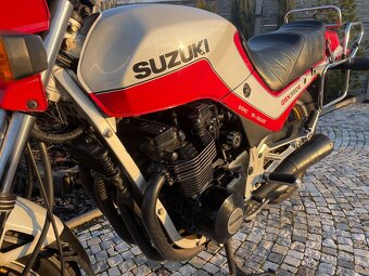 Suzuki GSX 550 E - typ GN 71 D - rok 1985 - 37 KW - 4