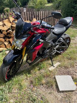 Suzuki GSXS 1000 - 4