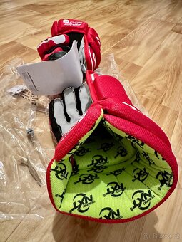 Nové hokejové rukavice Winwell - 4