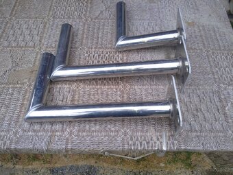 Al držáky na WiFi nebo anteny - 4