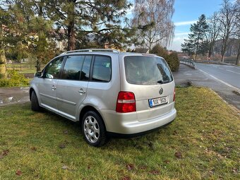 Volkswagen Touran 2.0 benzín, 110 kW, 2004 - 4
