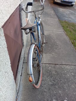 Favorit a pionýr - 4