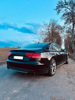 Audi A8 4.2fsi look S8 - 4