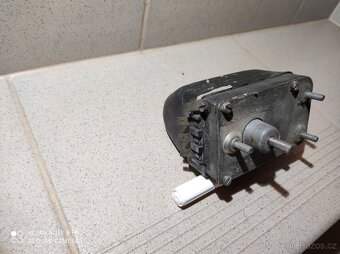 Trabant - stěračový motorek - 4