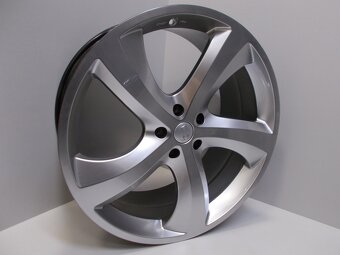 Nové alu disky 10x22 ET40 5x120x72,5 Rondell Hyper Silber - 4