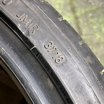 Letní pneu 225/35 R19 88Y Dunlop 3,5-4mm - 4