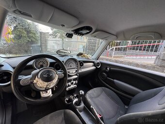 Podám na ND MINI ONE R56 2010 70kW - 4