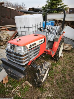 Traktor Kubota GB 20 - 4