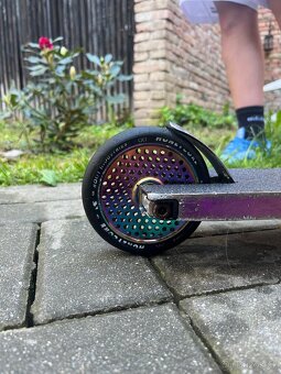 switchblade freestyle koloběžka oilslick black - 4