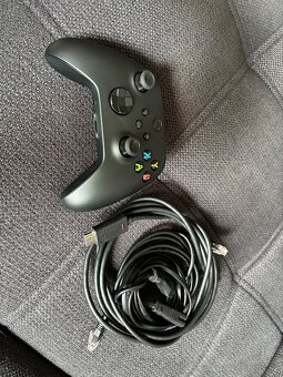 Xbox series X 1Tb ovladač a 4 hry - 4