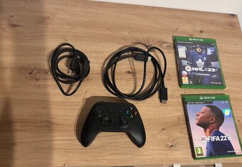 🎮 Xbox Series X komplet + 2 hry - 4
