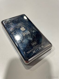 Apple iPod Classic 5th Generation 80 GB černý - 4