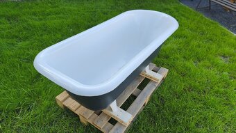 Prodám starožitnou litinovou vanu po renovaci - 4