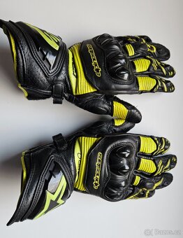 Kombinéza, rukavice, boticky, hrudak - 4