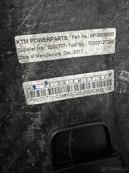 KTM Powerparts karbonový přední blatník Duke 790 890 R L GP - 4