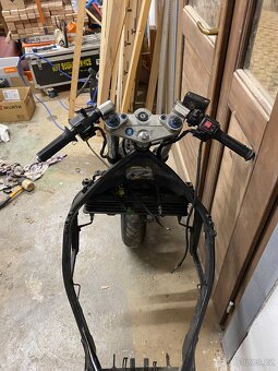 Rám bez kol suzuki gsx 600f - 4