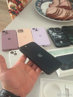 iPhone 13 black 128 gb - 4