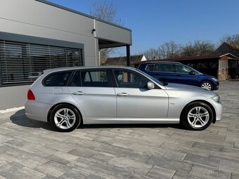 BMW Řada 3 Touring 318d - 4