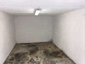 Pronájem garáže v ČB - 19 m2 - 4