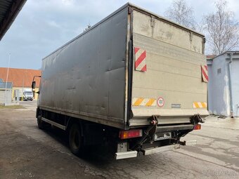 Iveco ML120 E18skříň s hydr. čelem, 2003 - 4