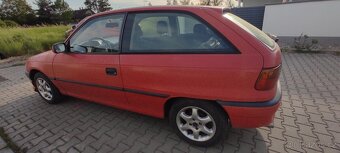 Opel Astra - 4