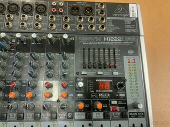 Mix Behringer X1222 - 4