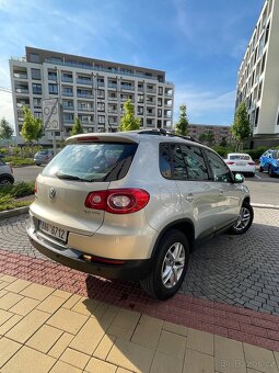 Volkswagen Tiguan - 4