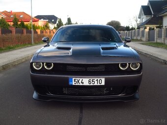 Dodge Challenger, 5.7 V8 - MANUAL - krásný stav - 4