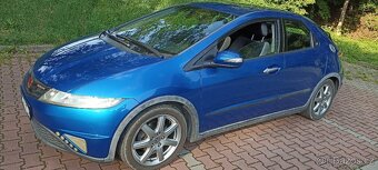 Honda Civic 1.8 i-vtec - 4