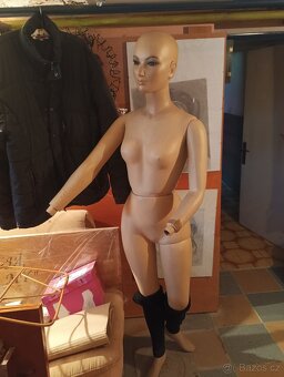 Figurína ženy - 4