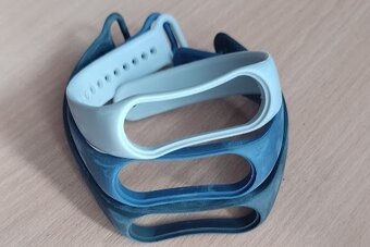 Náramek XIAOMI Smart Band 6 + 3x náhradní řemínek a nabíjecí - 4
